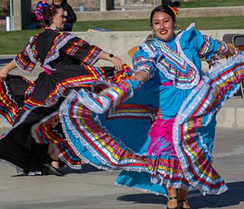 Mexican folk dancers